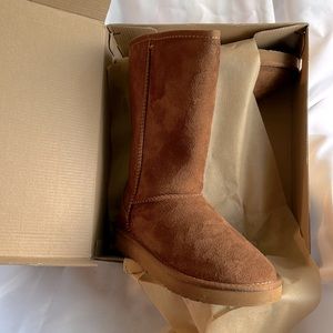 Women’s UGG boots